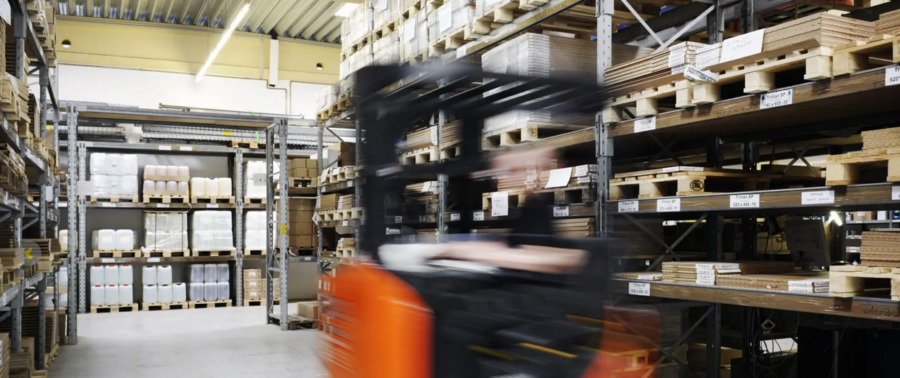 Magazijn met onze drukplaten voor alle drukkerijen in de Benelux